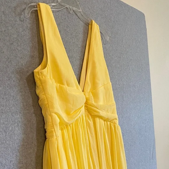 Formal Spring Gown - Picture 12 of 13